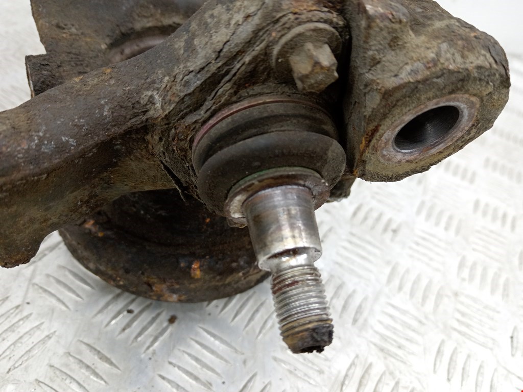 Ступица передняя правая BMW X3 E83 2003-2010