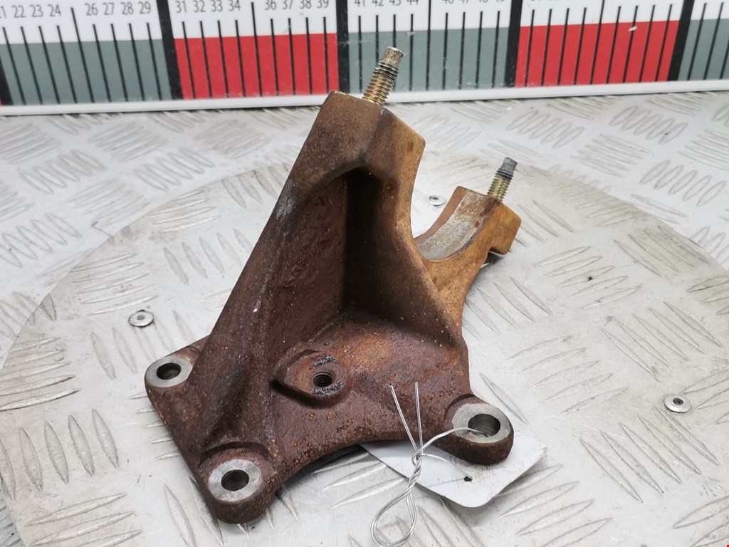 Кронштейн КПП FORD Fiesta 2001-2008