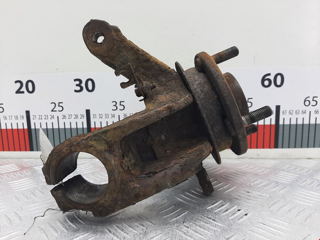 Ступица передняя левая FORD Fiesta 1995-2001