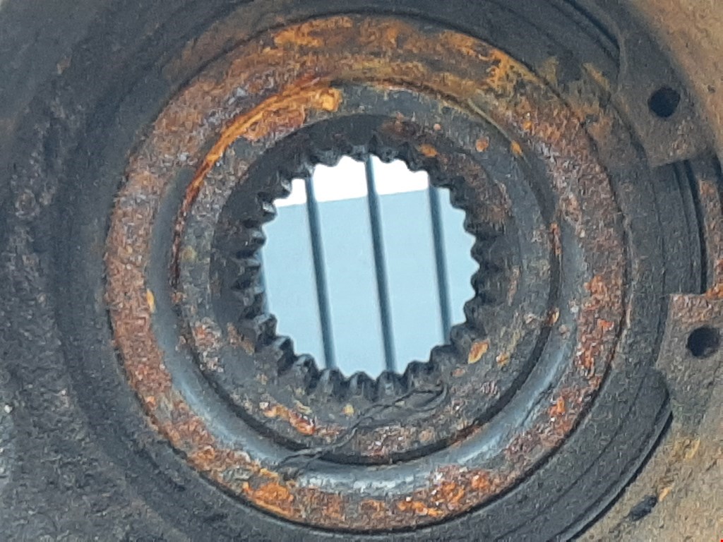 Ступица передняя левая FORD Fiesta 1995-2001