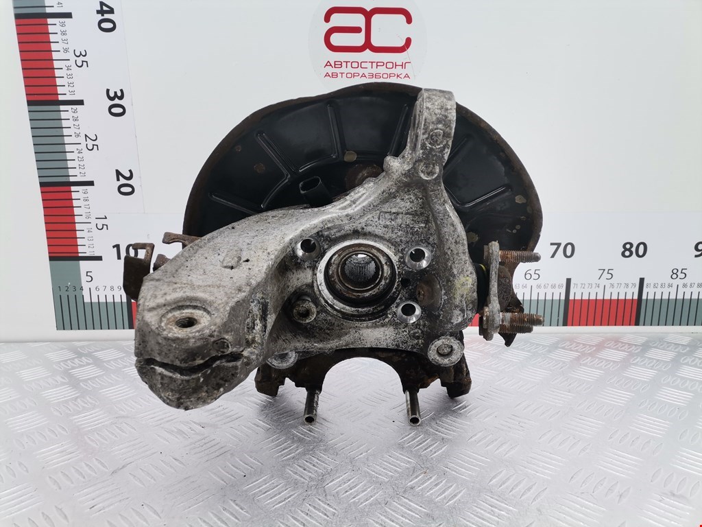 Ступица передняя правая VOLKSWAGEN Passat B6 2005-2011