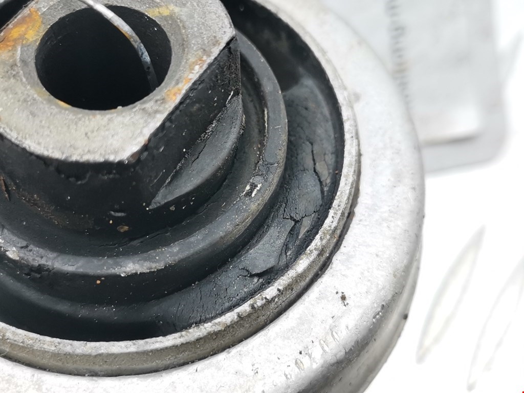 Рычаг передний правый VOLKSWAGEN Passat B5 1997-2005