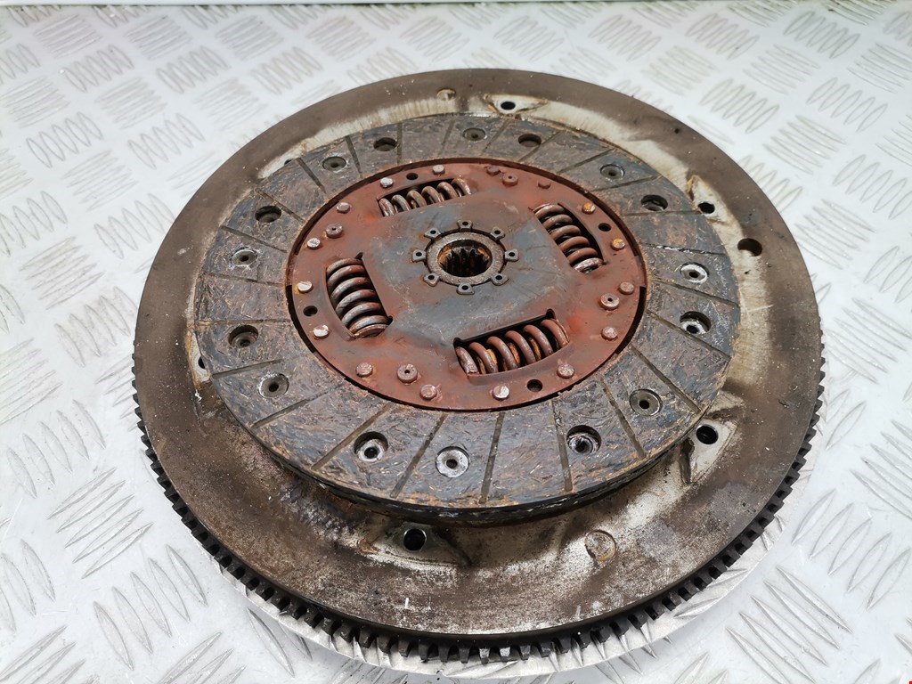 Маховик (демпфер сцепления) OPEL Astra H/Family 2004-2015