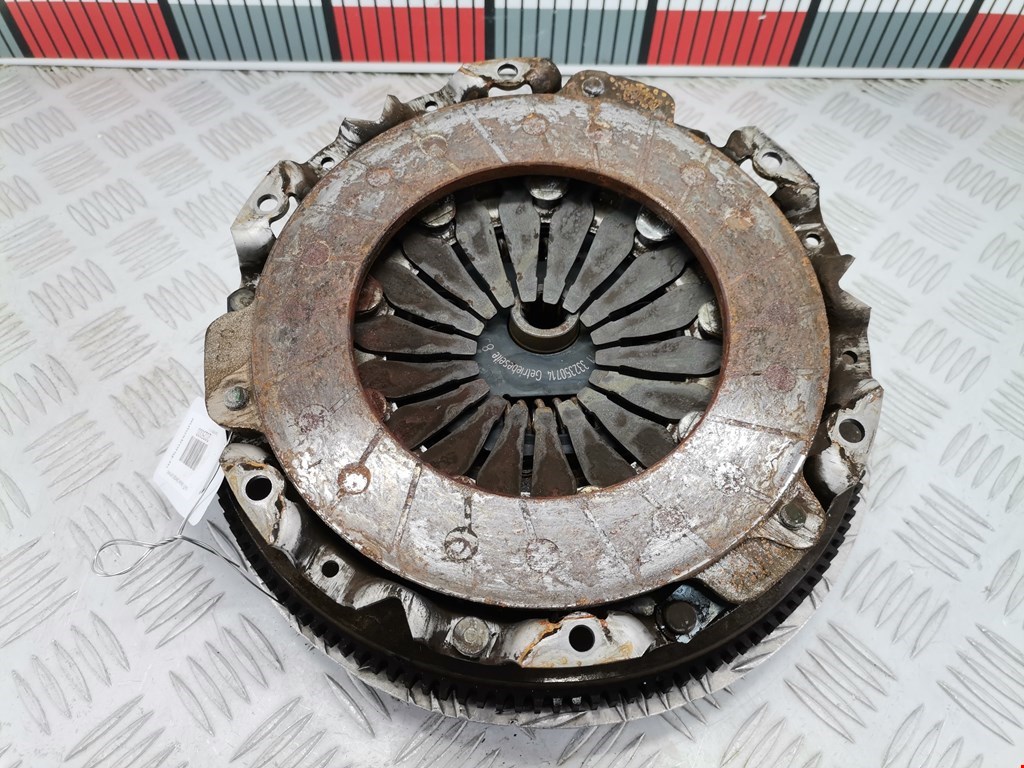 Маховик (демпфер сцепления) OPEL Astra H/Family 2004-2015