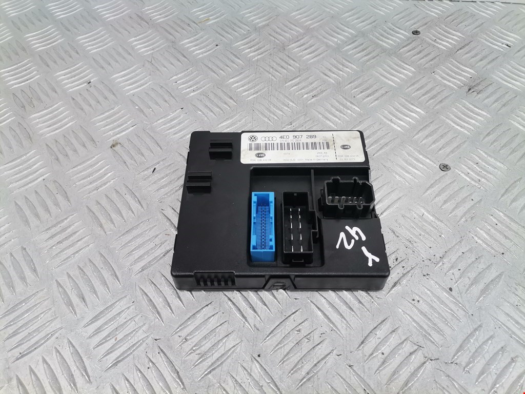 Блок комфорта AUDI A8 D3 2003-2010