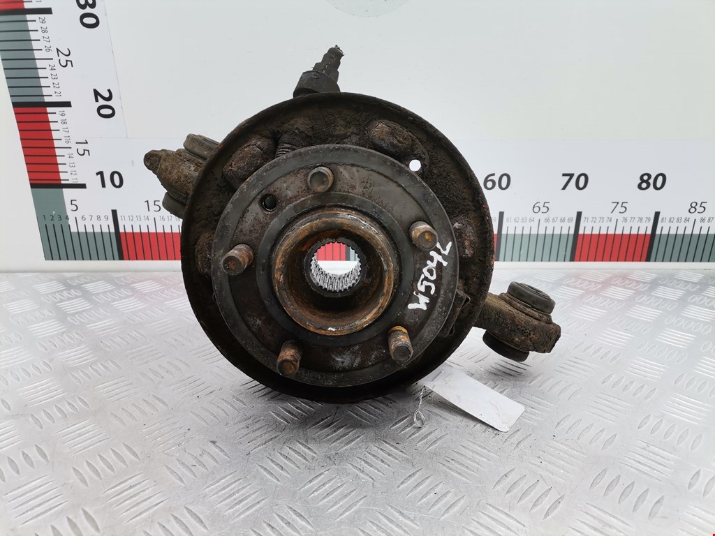 Ступица задняя левая LAND ROVER Discovery III 2005-2009