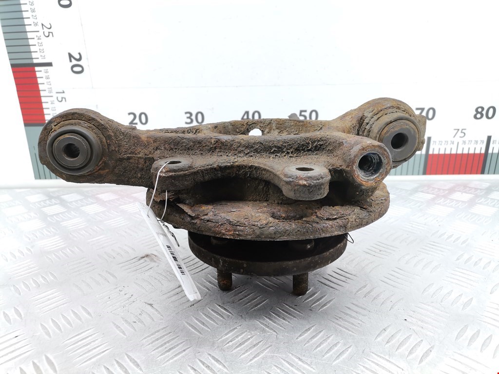 Ступица задняя левая LAND ROVER Discovery III 2005-2009