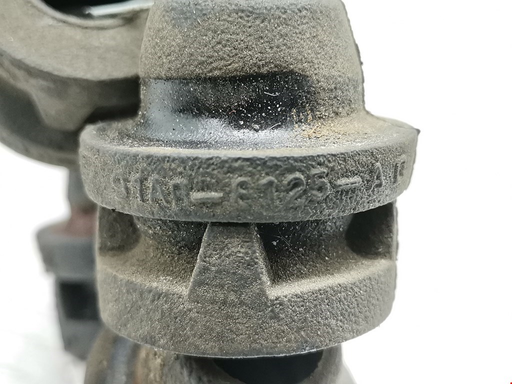 Кронштейн (крепление) радиатора FORD Fiesta 1995-2001