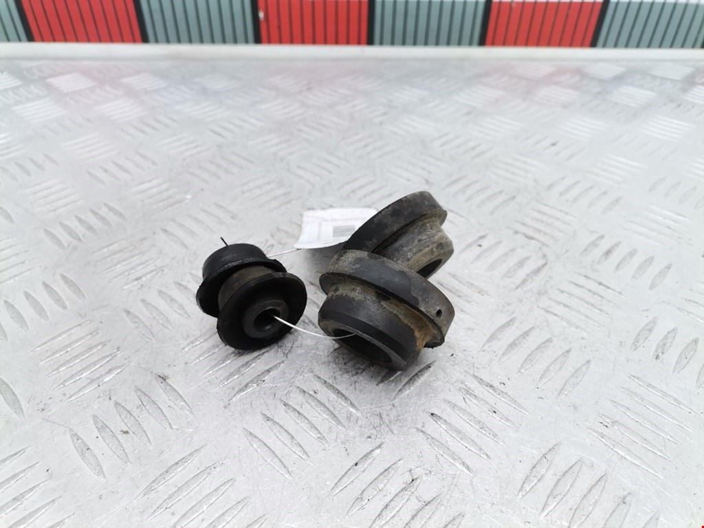 Кронштейн (крепление) радиатора TOYOTA Yaris 1999-2005