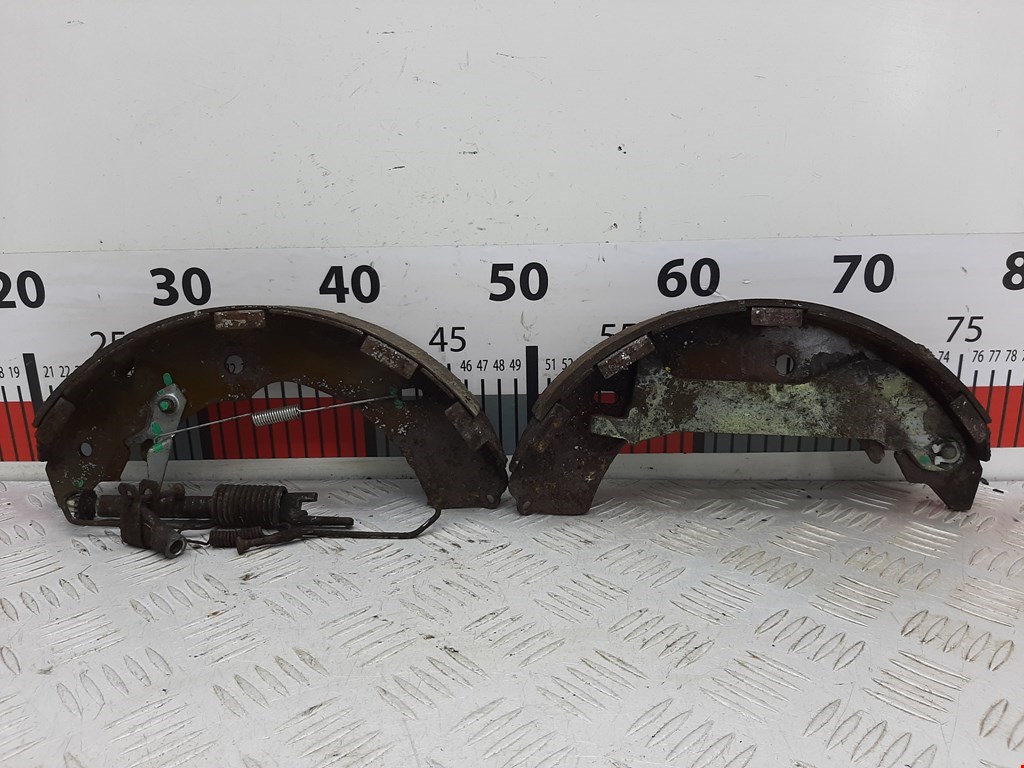 Механизм ручного тормоза Mitsubishi L200 4 (2006-2015)