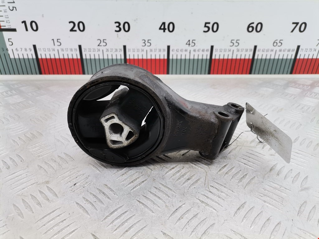 Подушка (опора) крепления двигателя Opel Astra J (2009-2018)