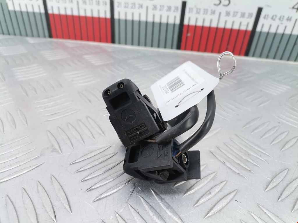 Форсунка омывателя лобового стекла MERCEDES-BENZ E-Class W211, S211 2002-2009