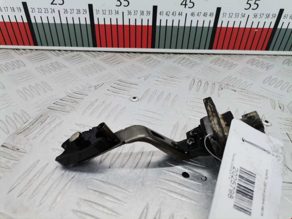 Датчик уровня топлива TOYOTA Corolla E120 2001-2006