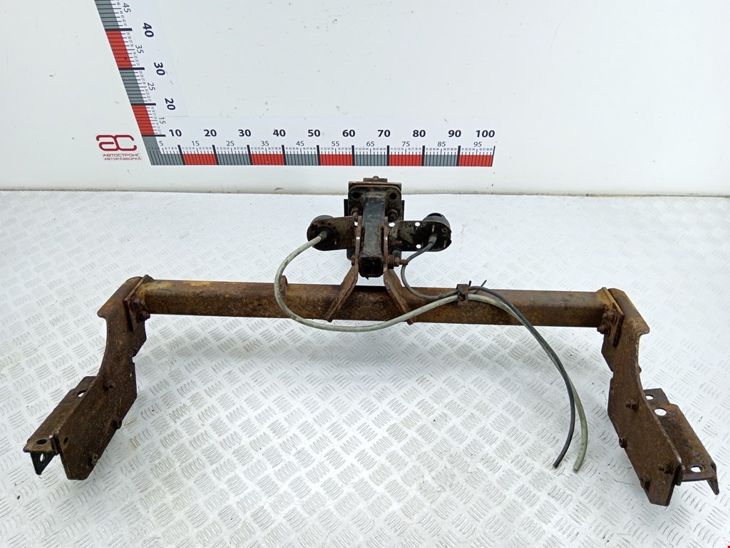 Фаркоп (прицепное устройство) MITSUBISHI Pajero III 2000-2006