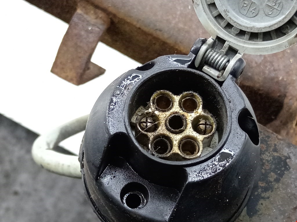 Фаркоп (прицепное устройство) MITSUBISHI Pajero III 2000-2006