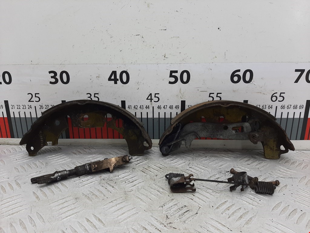 Механизм ручного тормоза (ручника) OPEL Corsa D 2006-2014