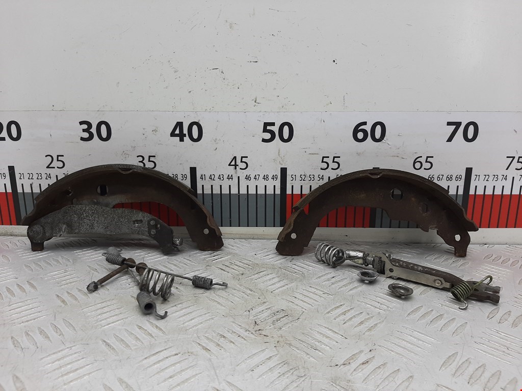 Механизм ручного тормоза Peugeot 207 (2006-2014)