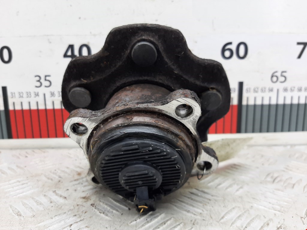 Ступица задняя правая TOYOTA Avensis 2009-2015