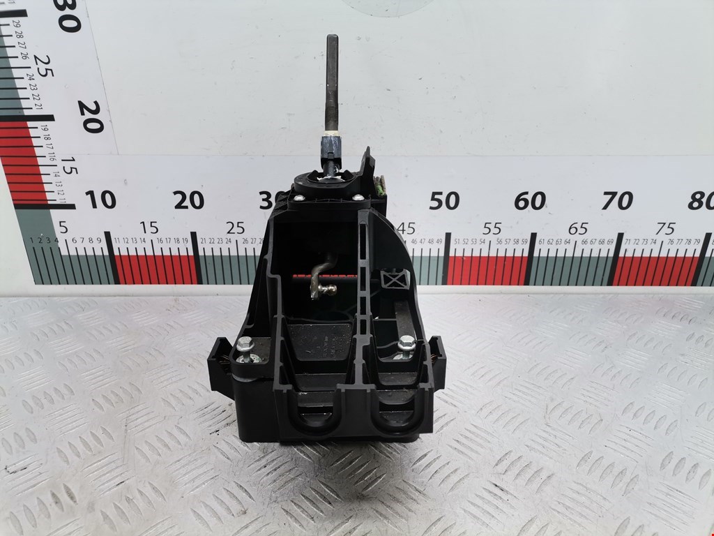 Кулиса (селектор) АКПП/МКПП в салоне OPEL Astra J 2009-2017