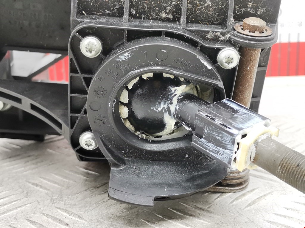 Кулиса (селектор) АКПП/МКПП в салоне OPEL Astra J 2009-2017