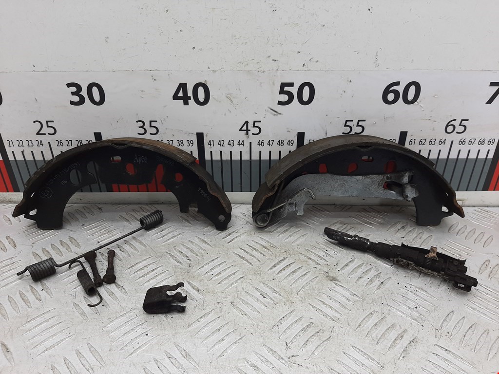 Механизм ручного тормоза (ручника) OPEL Corsa D 2006-2014