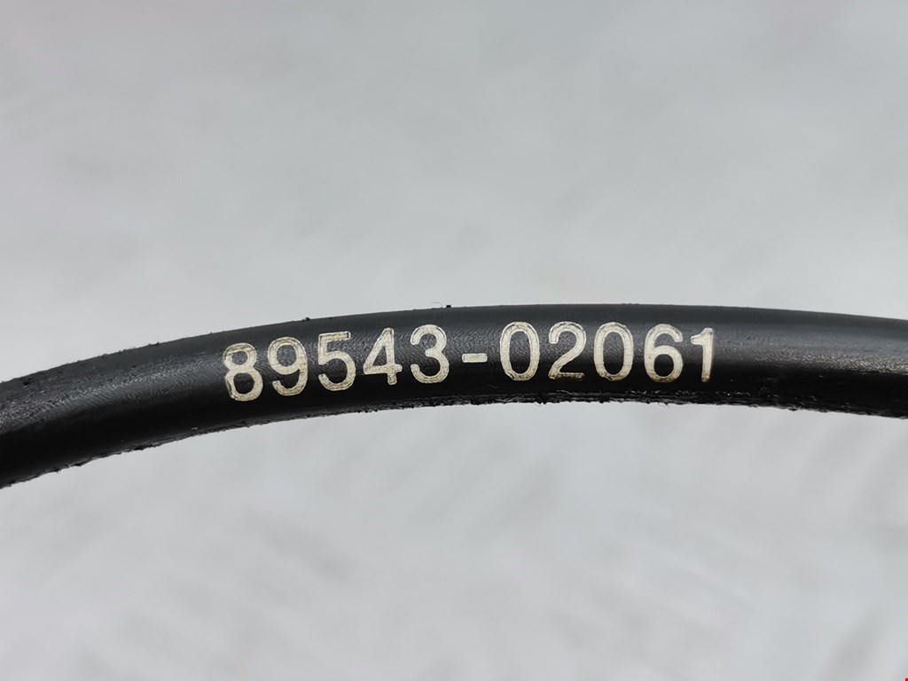 Датчик ABS передний левый TOYOTA Avensis 2009-2015