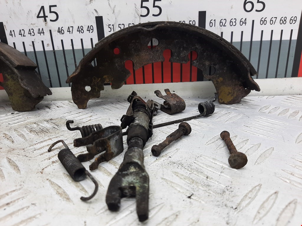 Механизм ручного тормоза (ручника) OPEL Corsa D 2006-2014