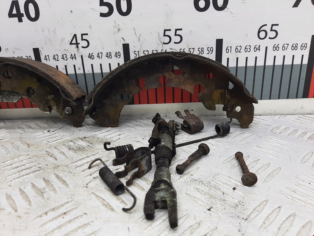 Механизм ручного тормоза (ручника) OPEL Corsa D 2006-2014