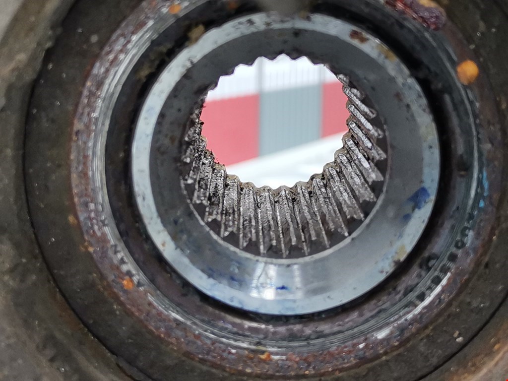 Ступица передняя левая CITROEN C-Crosser 2007-2013