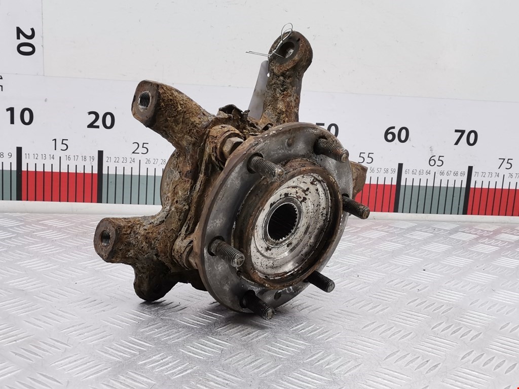 Ступица передняя левая TOYOTA Hilux VII AN10 AN 20 AN30 2005-2015
