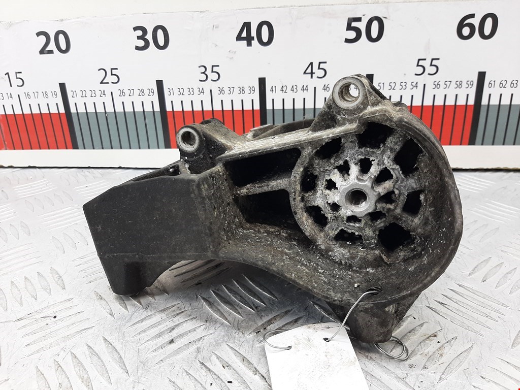 Кронштейн кондиционера BMW X5 E53 1999-2006