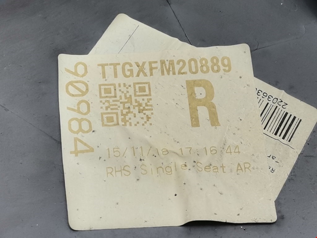 Обшивка двери передняя правая FORD Transit 2014-н.в.