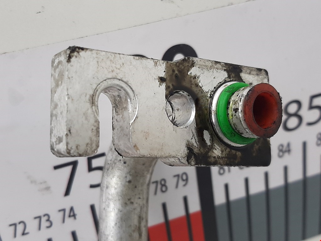 Трубка кондиционера KIA Sorento 2002-2009