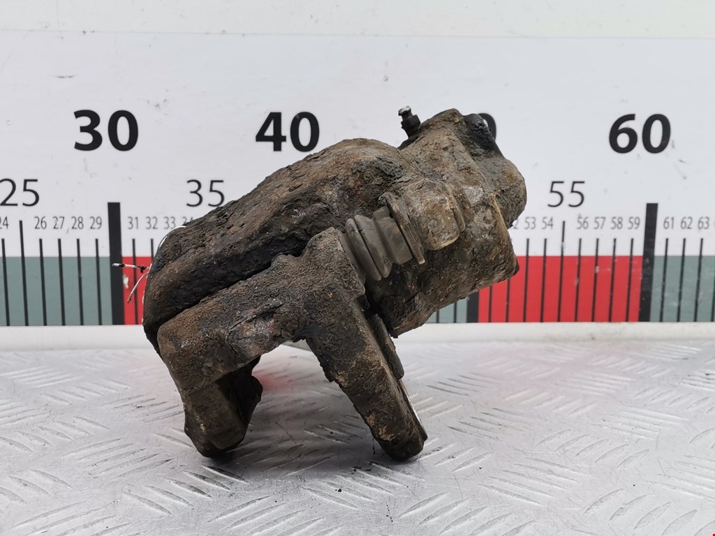 Суппорт передний правый OPEL Corsa D 2006-2014