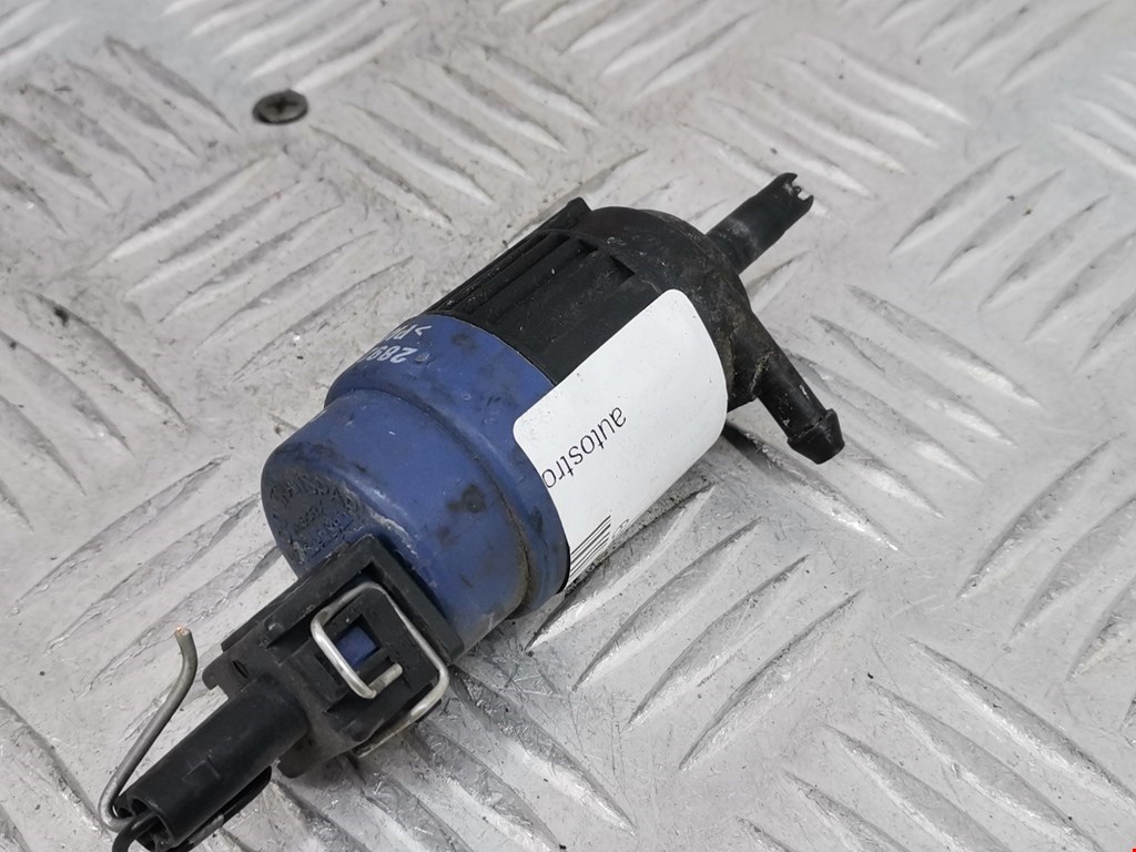 Насос (моторчик) омывателя Nissan Navara (D40) (2004-2015)