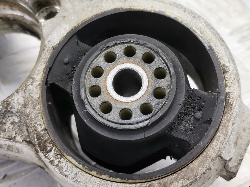 Кронштейн КПП PEUGEOT 206 1998-2012