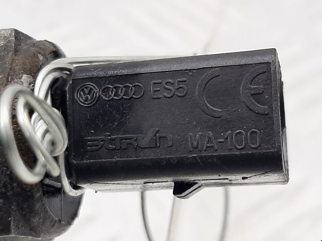 Датчик включения заднего хода SKODA Fabia MK2 5J 2007-2014