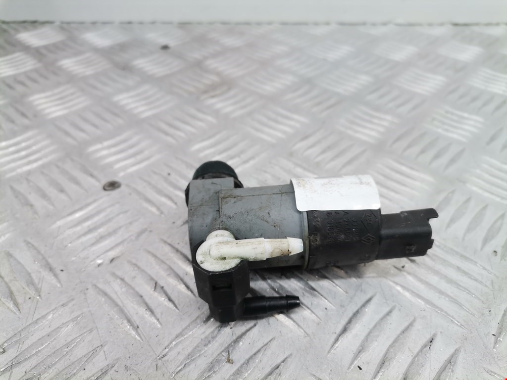 Насос (моторчик) омывателя Nissan Pathfinder (R51) (2004-2014)