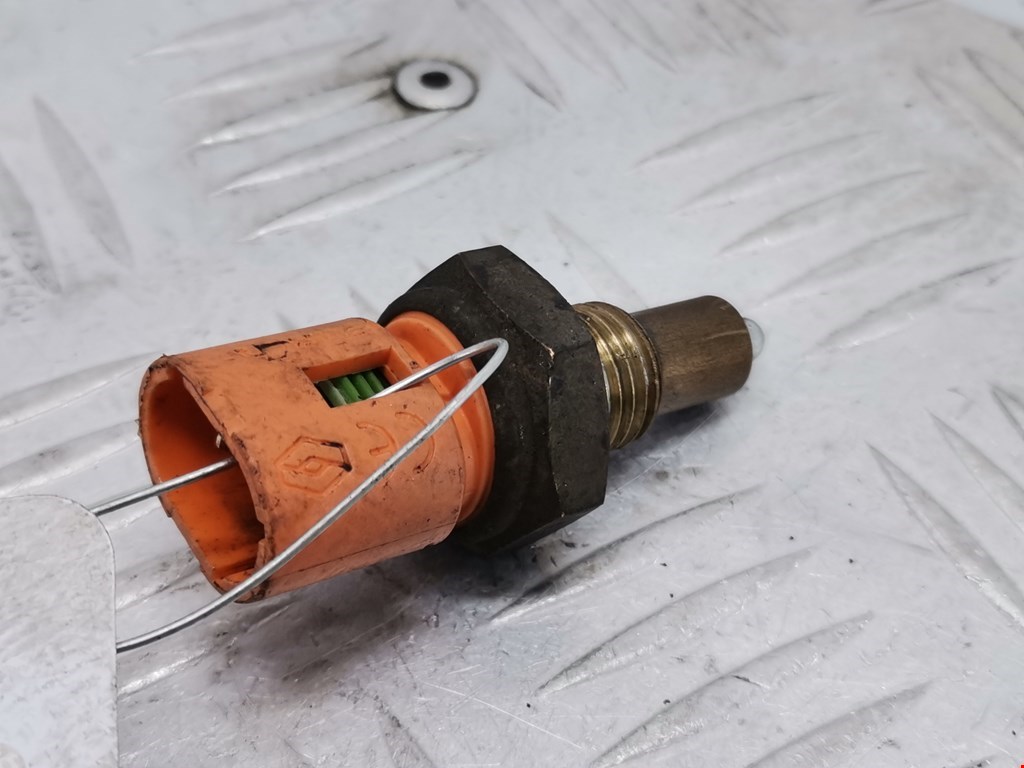 Датчик включения заднего хода RENAULT Clio 1998-2008