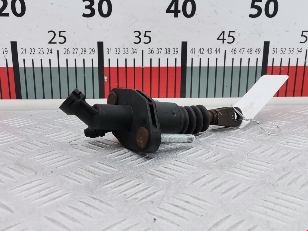 Цилиндр сцепления главный OPEL Zafira B 2005-2012