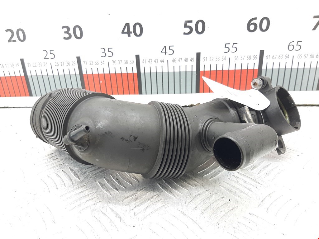 Патрубок воздушного фильтра SKODA Fabia MK2 5J 2007-2014