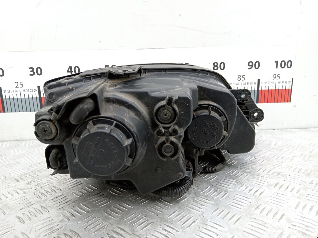 Фара левая KIA Sorento 2002-2009