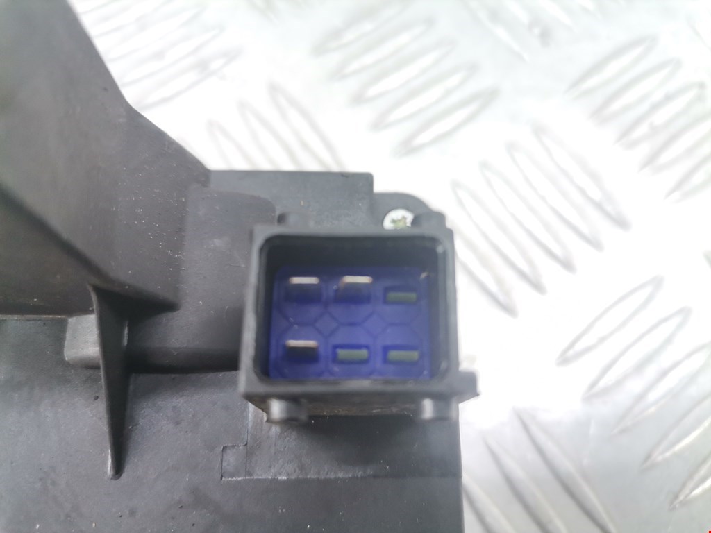 Замок двери сдвижной OPEL Vivaro A 2001-2014