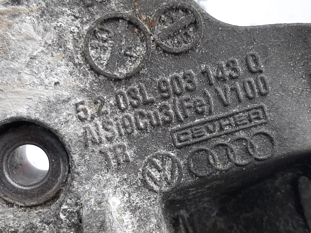 Кронштейн ТНВД SKODA Fabia MK2 5J 2007-2014