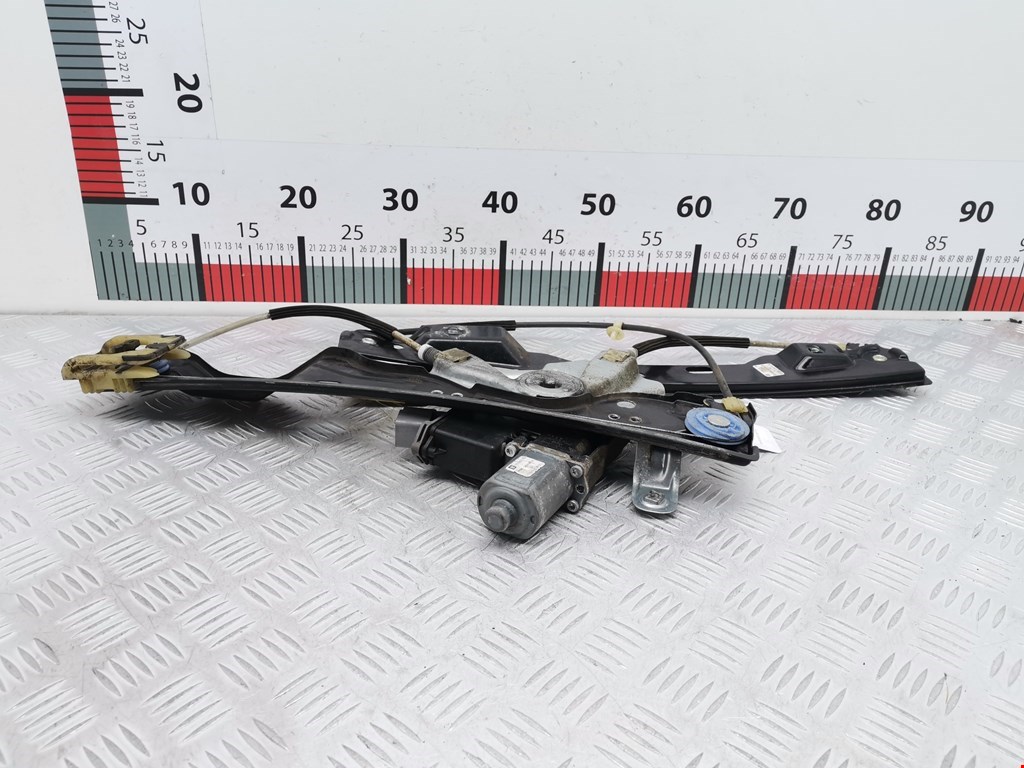 Стеклоподъемник передний правый OPEL Astra J 2009-2017