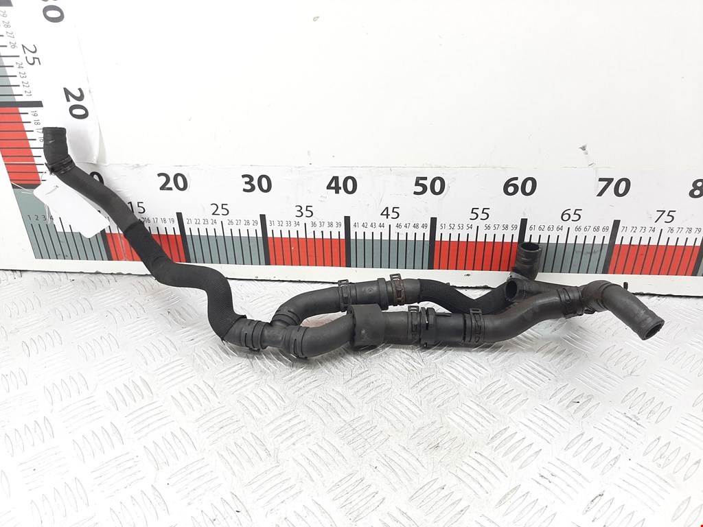 Патрубок AUDI A4 B8 2007-2015