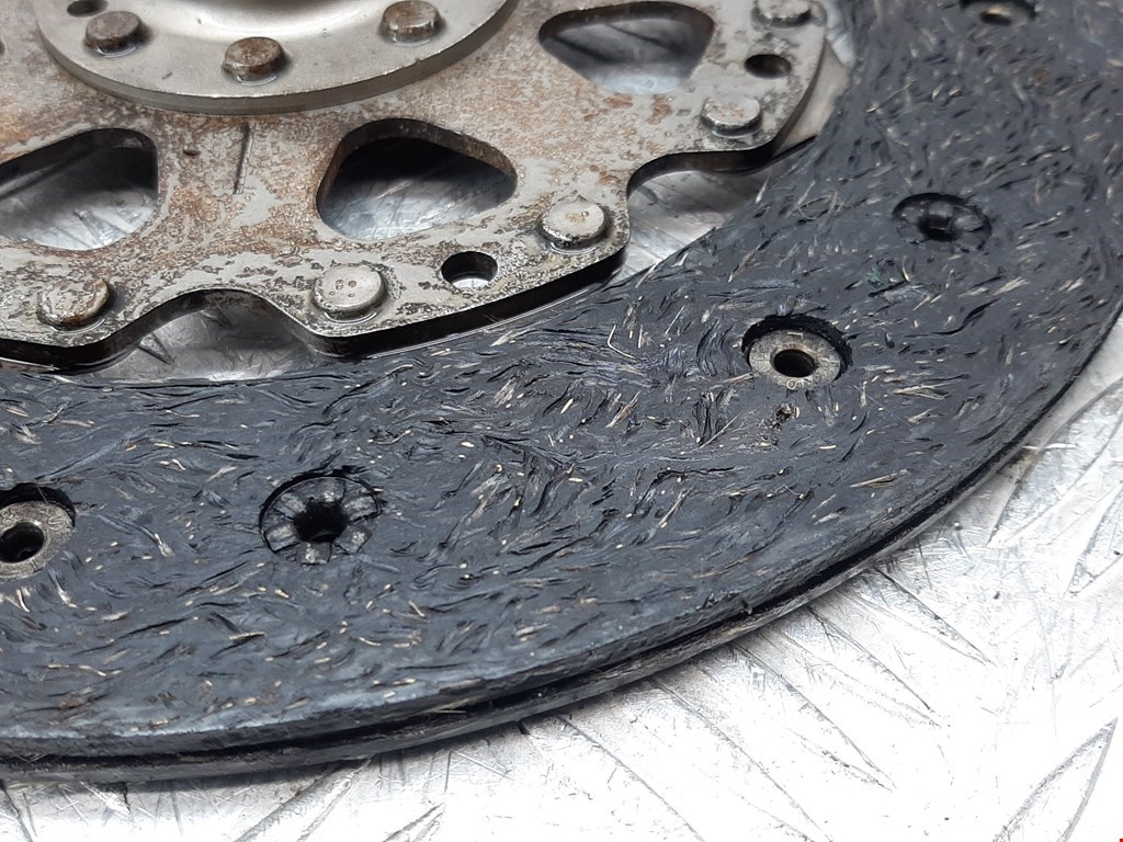 Маховик (демпфер сцепления) AUDI A4 B8 2007-2015