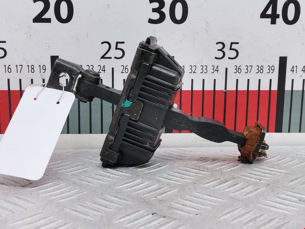 Ограничитель открывания двери BMW X5 E53 1999-2006