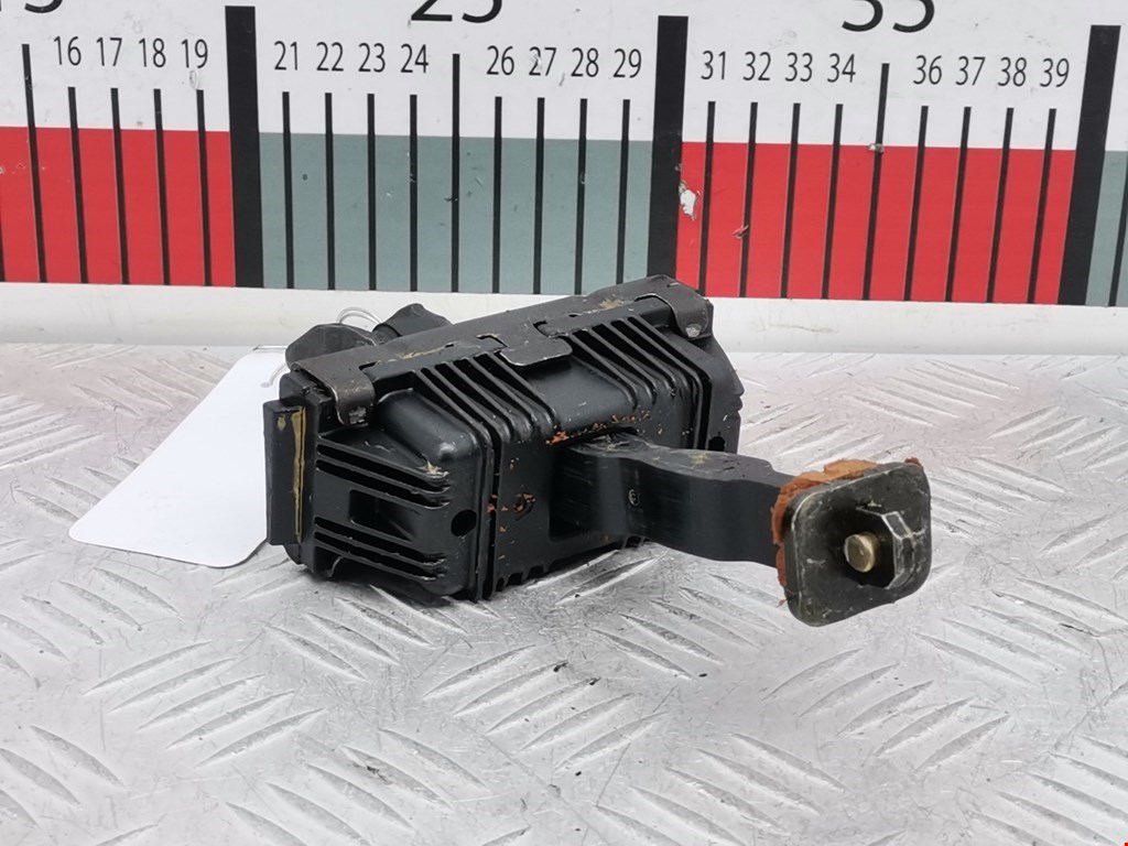 Ограничитель открывания двери BMW X5 E53 1999-2006