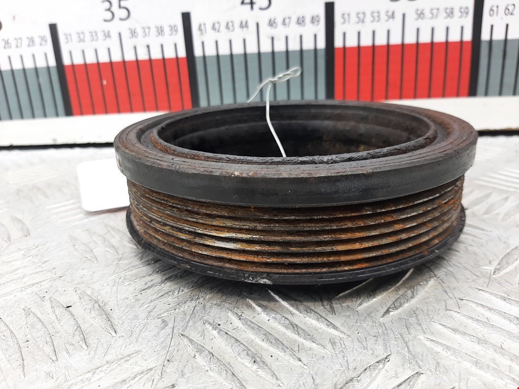 Шестерня коленвала (шкив) AUDI A4 B8 2007-2015